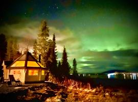 Northern Light Huts，位于基律纳的酒店