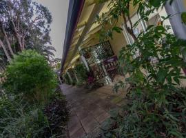 Kookaburra Motel Yungaburra，位于云加布拉的酒店