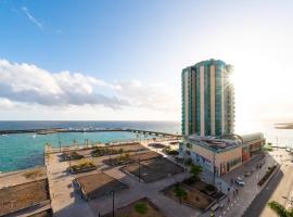 Fee4Me: First Line Luxury Apartment，位于阿雷西费的酒店