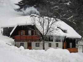 Chalet in Prebl Carinthia with sauna near ski area，位于Prebl的酒店