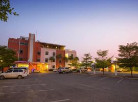 Tharakiree Place Hotel，位于Ban Sathani Bandai Ma的酒店