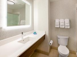 Holiday Inn Express Doral Miami by IHG，位于多拉的酒店