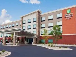 Holiday Inn Express & Suites - Fayetteville by IHG