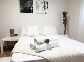Hotel M5 Valencia Aeropuerto，位于马尼塞斯的酒店