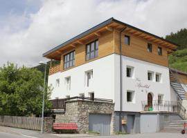 Spacious Holiday Home in Wenns near Ski Area，位于文斯的酒店