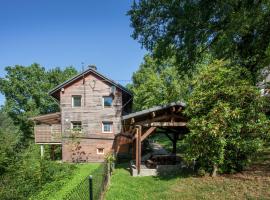 Modern Chalet in Sougné-Remouchamps near Forest，位于艾瓦耶的酒店
