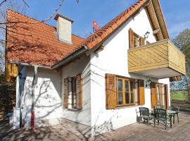 Holiday home in the Kn llgebirge with balcony，位于Neuenstein的低价酒店