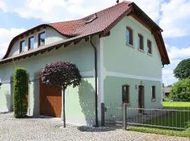 Modern apartment in Bavaria with garden