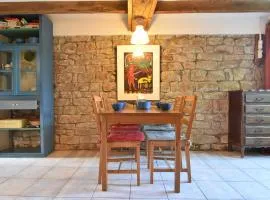 Holiday Home in Saizy with Stargazing Garden