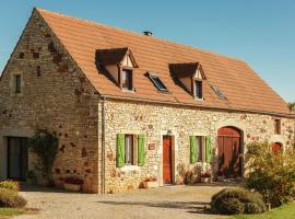 Cosy holiday home near the Causses du Quercy，位于Lavercantière的酒店