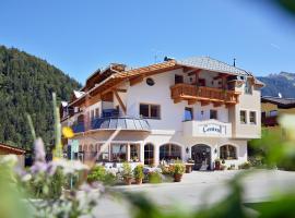 Hotel Central - das kleine Boutique Hotel am Achensee，位于佩尔蒂绍的酒店