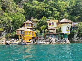 Atitlan Oasis Eco Hotel and Spa Kaalpul，位于San Antonio Palopó的酒店