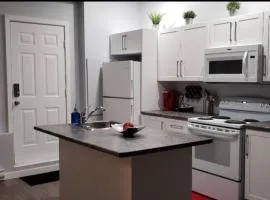 Beautiful 1 BDR Apt #G Hull/Ott by Amazing Property Rentals