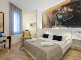 RelaisApartments MERCEDE - Extraordinary Hospitality，位于阿尔盖罗St. Francis Church Alghero附近的酒店