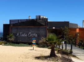Hermoso y nuevo departamento en Algarrobo Norte，位于阿尔加罗沃的酒店