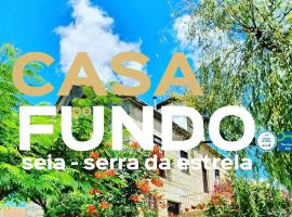 Casa do Fundo - Sustainable & Ecotourism，位于塞亚的乡村别墅