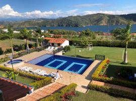 Finca Lago Calima with Excellent view，位于Calimita的酒店