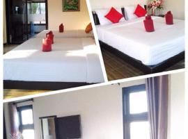 โรงแรมแกรนด์ฟลาวเวอร์，位于Ban Nam Hak的酒店