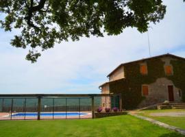 Gironella Villa Sleeps 15 with Pool，位于希罗内利亚的酒店