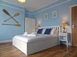 Nautical Apartment by Seaside Llandudno