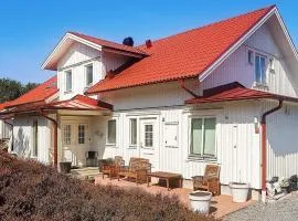 10 person holiday home in KLÖVEDAL