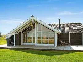 6 person holiday home in Storvorde-By Traum