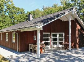 6 person holiday home in Hadsund，位于奥泽的度假屋