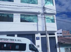 Artesonraju Hostel Huaraz，位于瓦拉斯的酒店