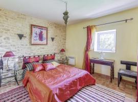 Farmhouse in Talon with Scenic Views，位于Talon的酒店