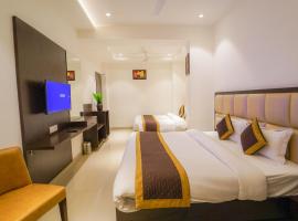 HOTEL AVI INN BY JR GROUP OF Hotels 50 Meter from Golden Temple，位于阿姆利则贾里安瓦拉巴格附近的酒店