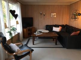 Sjarmerende overnatting sentralt i Vest-Telemark，位于Høydalsmo的度假屋