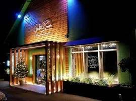 Pebble Beach Seaview Restaurant & Rooms