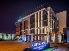 Hotel Kristal Focsani，位于福克沙尼的酒店