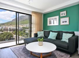 Luxury Family Apartment in Castle Rock with great views of Table Mountain，位于开普敦的酒店