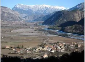 Joli appartement T2 au village de Rochebrune 05190