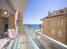 Beautiful Two Bedroom Apartment next to the beachfront