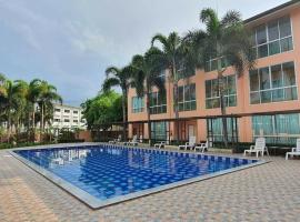 The Victory Hotel，位于Ban Muang Daeng的酒店