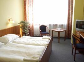 HOTEL SLUNCE，位于哈夫利奇库夫布罗德的酒店
