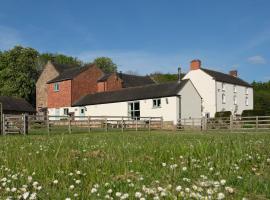 Barn Owl Lodge at Millfields Farm Cottages，位于阿什伯恩的酒店