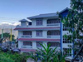 HOTEL B，位于Kaluk的酒店