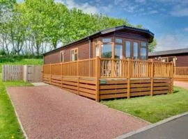 Stunning 3-Bed Hot Tub Lodge Northumberland