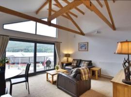 Taymouth Marina-Beinn Ghlas，位于肯莫尔的酒店