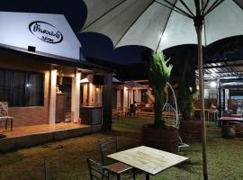 Baan Suanrimnam Maetang，位于湄登的酒店