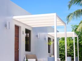 Santa Fe Beach Club，位于Pooc的酒店
