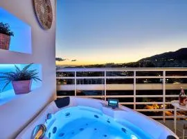 SUNSET BEACH Charming apartment with jacuzzi