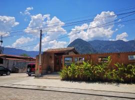 Chalés Ki Aconchego -Condominio Morada da Praia - Boracéia，位于博拉塞亚的酒店
