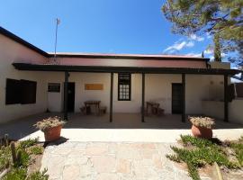 The Owlhouse Backpackers，位于Nieu-Bethesda的青旅