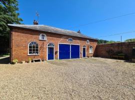 Sloley Hall Cottages - Stable 1，位于Tunstead的酒店