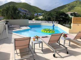 Beautiful suite S3, pool, sea view, Pinel Island，位于Cul de Sac的公寓