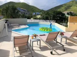 Beautiful suite S11, pool, sea view, Pinel Island